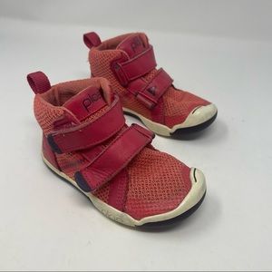 Plae Kids Leo High Top Pink Adjustable Hook and Loop Size 8